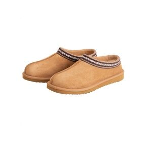 Kirkland Signature Tan (Chestnut) Shearling Slippers 7 8  10